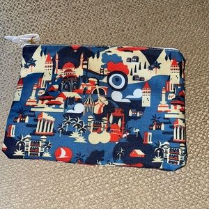 NWOT makeup bag